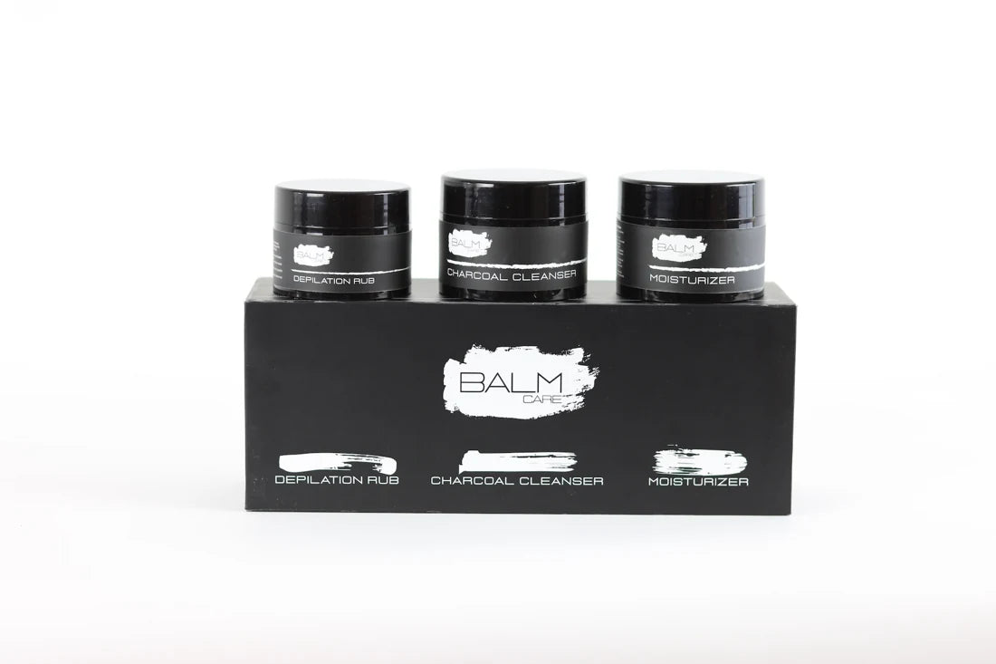 Originele productfoto van Charcoal Cleanser, gezichtscr&egrave;me en Depilation Rub op de BalmCare doos